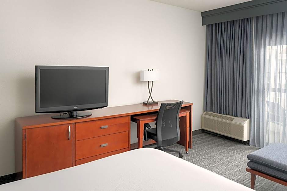 Courtyard by Marriott Melbourne West