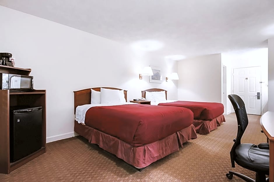 Sky-Palace Inn & Suites McCook