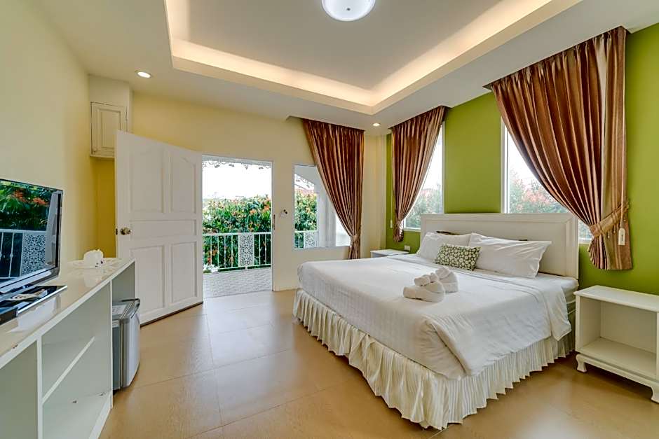 Banlomnow Hotel