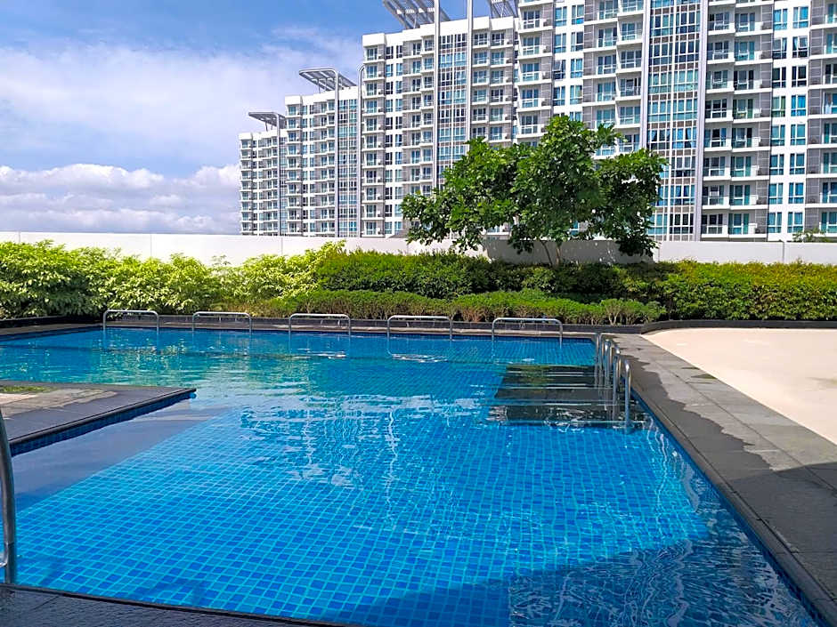 Mactan Newtown with Sun Set and Garden View