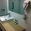 Cairns Queenslander Hotel & Apartments