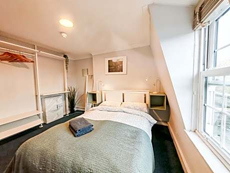 Double Room with Shared Bathroom