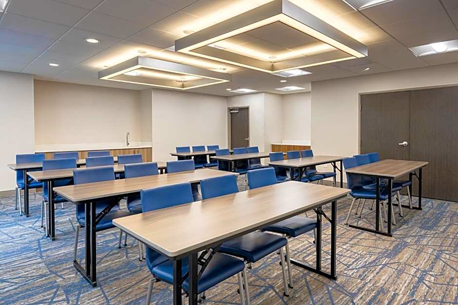 Holiday Inn Express & Suites Columbus - Polaris Parkway / COLUMBUS By IHG