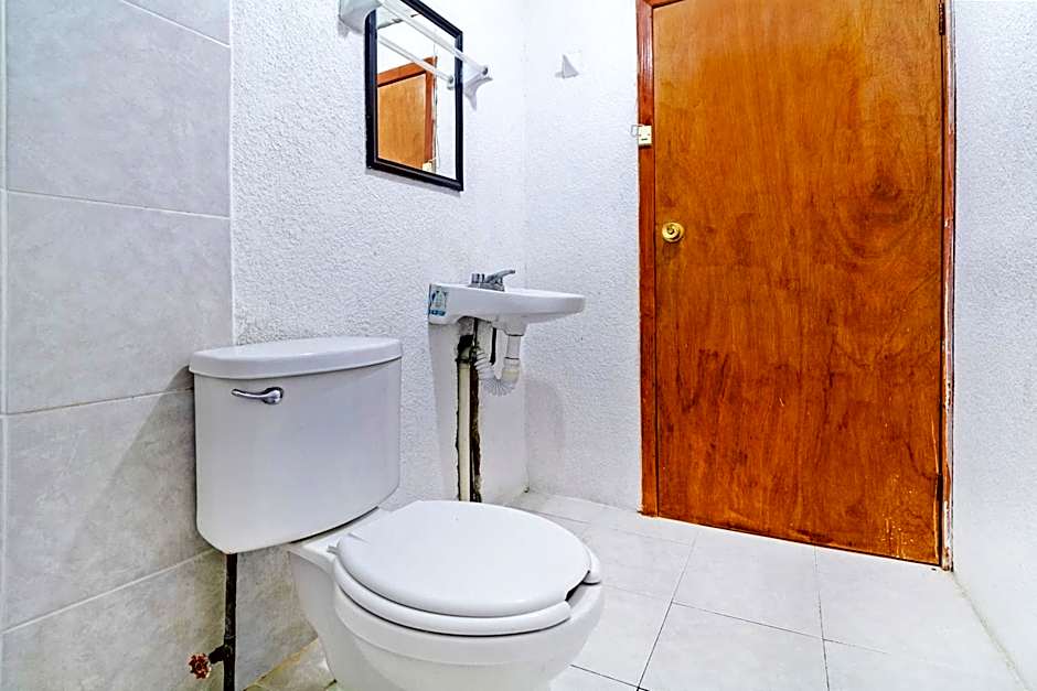 Capital O OYO Hotel Las Nubes Mercado de Dulces y Artesanias Ambar, San Cristobal De Las Casas