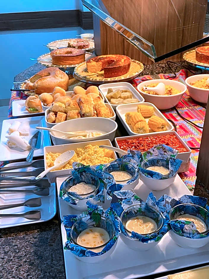 Premier Pallace Hotel