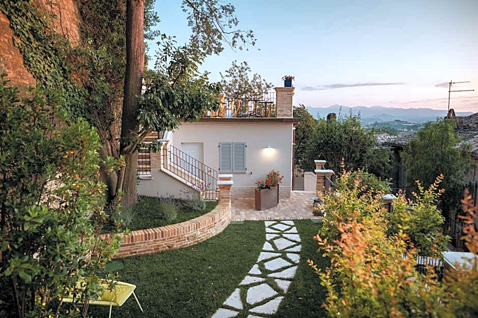 OGNISSANTI GuestHouse & Suites