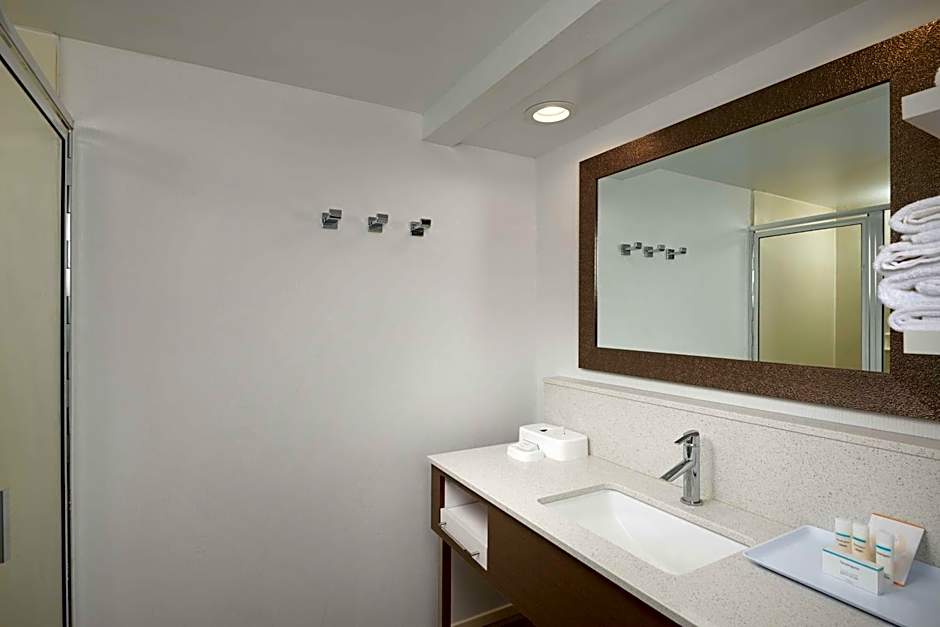 Hampton Inn By Hilton Goldsboro