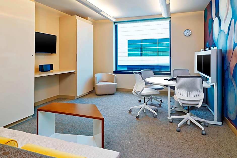 The Westin Detroit Metropolitan Airport