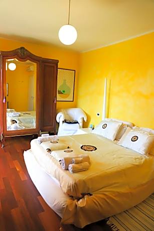 Double or Twin Room with Private External Bathroom