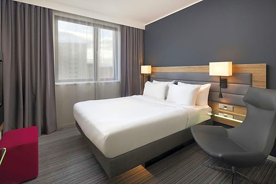 Moxy Glasgow Merchant City