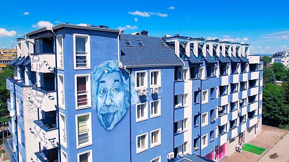 RCR Einstein studios 2