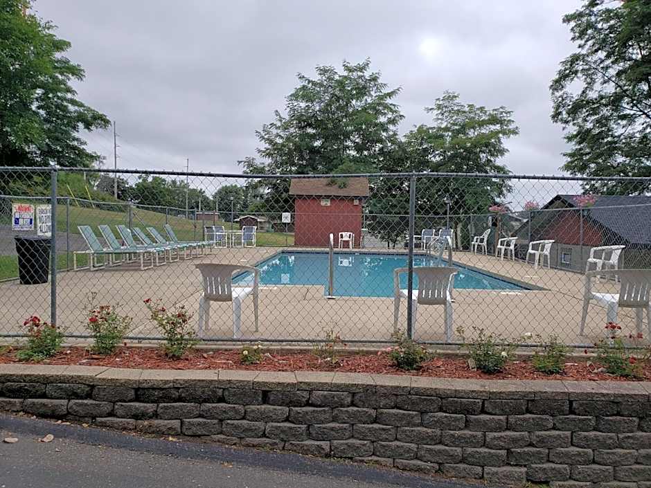 Woodside Dells Hotel & Suites