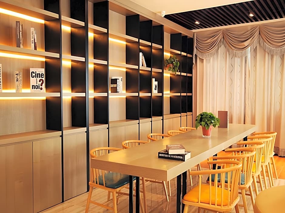 GYA Langfang City Government Hotel