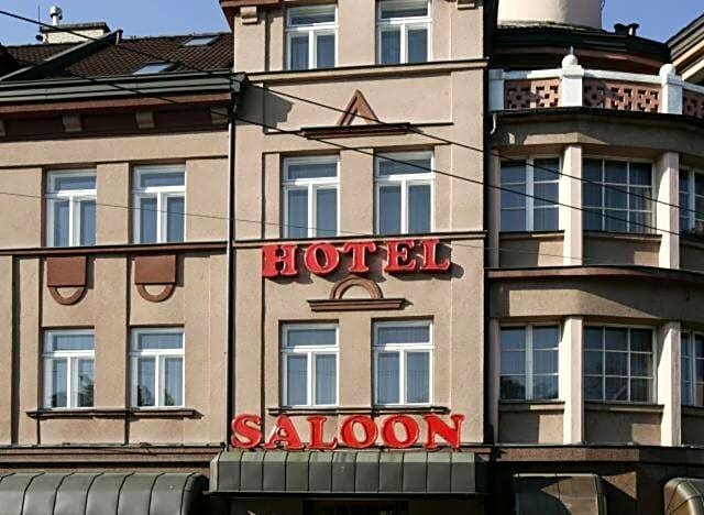 Hotel Saloon