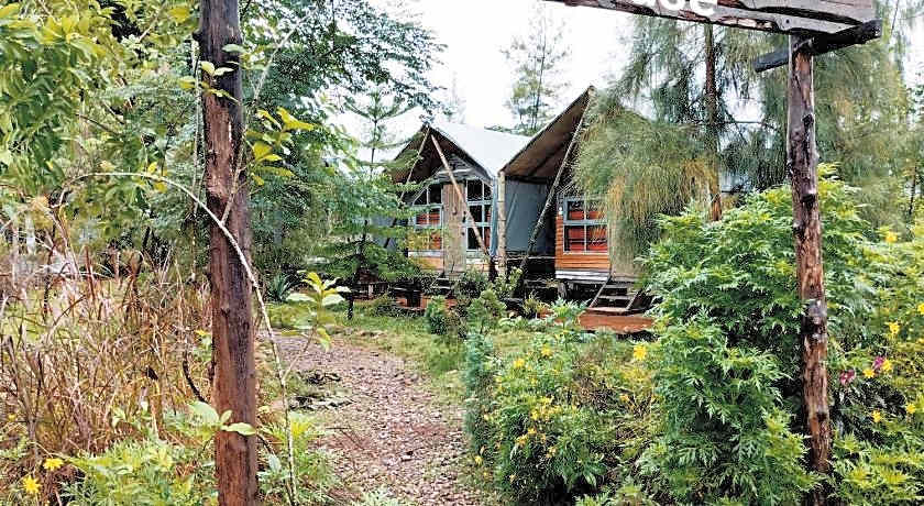 The River Runs Chiang Klang