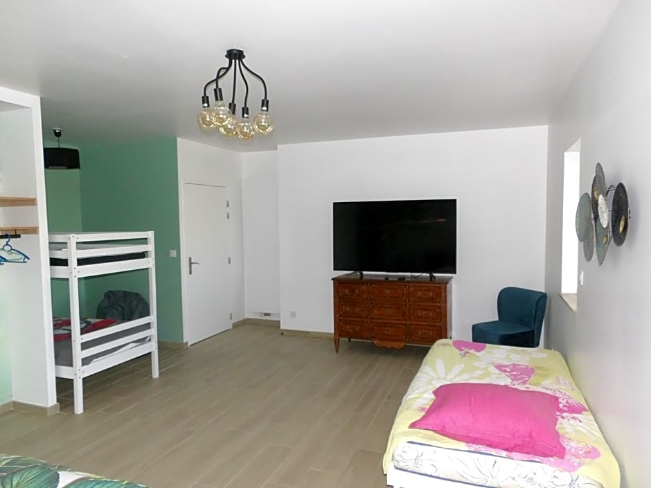 La Ferme Des Cerisiers – Reventin-Vaugris, TN