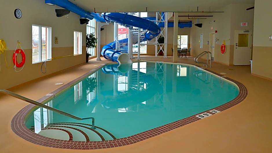 Holiday Inn Express Hotel & Suites Edson By IHG