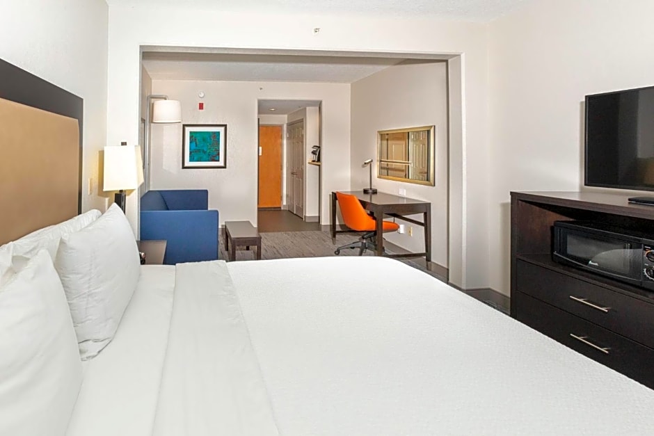 Holiday Inn Express Hotel & Suites Jacksonville Airport By IHG