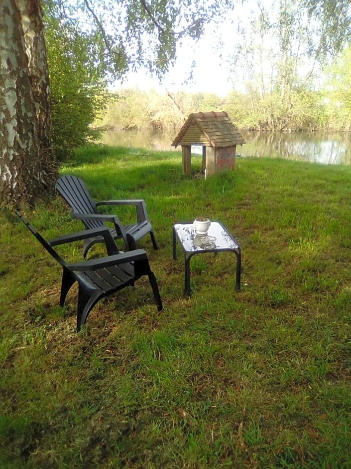 Havre de paix au bords de l'Eure - divers hébergements