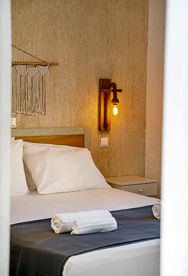 Eleni Sunset suites