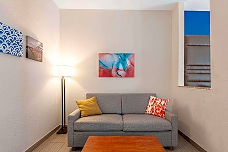 Suite with Two Queen Beds - Accessible/Non-Smoking