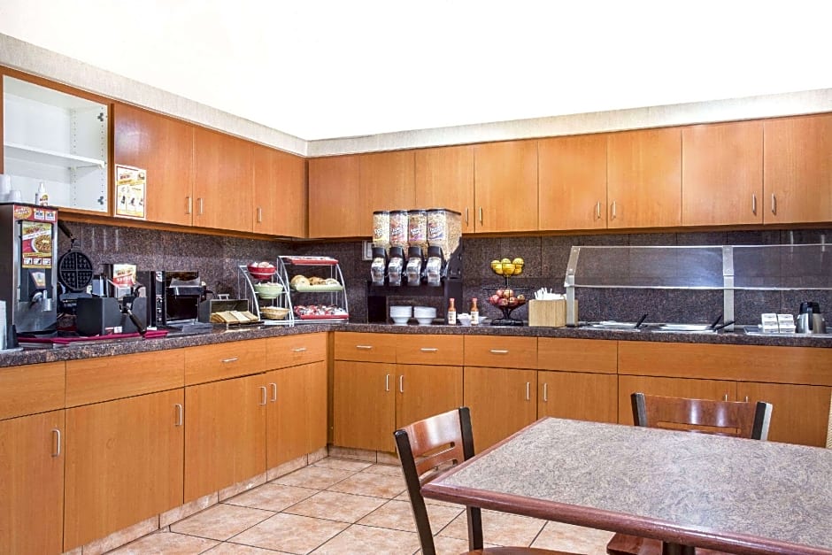 Hawthorn Suites by Wyndham Tempe/Mesa/Phoenix Area