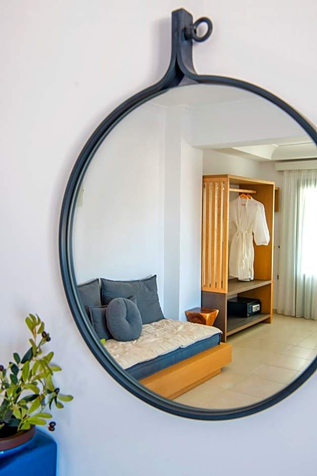 Astro Palace Hotel & Suites