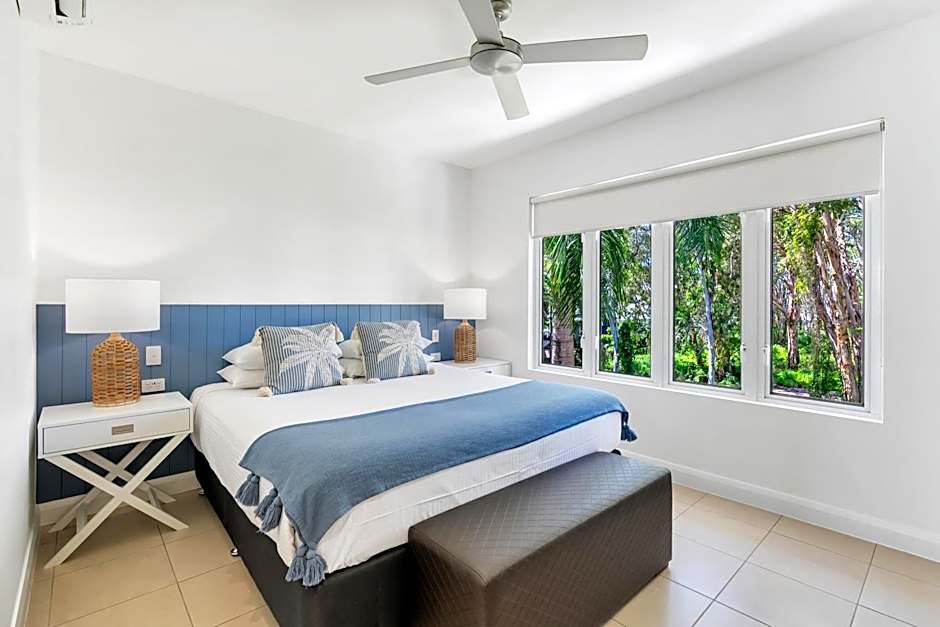 Elysium Private Apartments at Beach Club & Spa