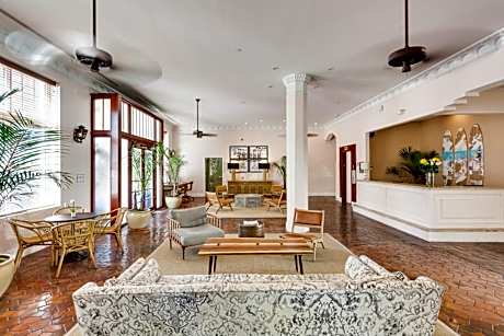 Clinton Hotel South Beach