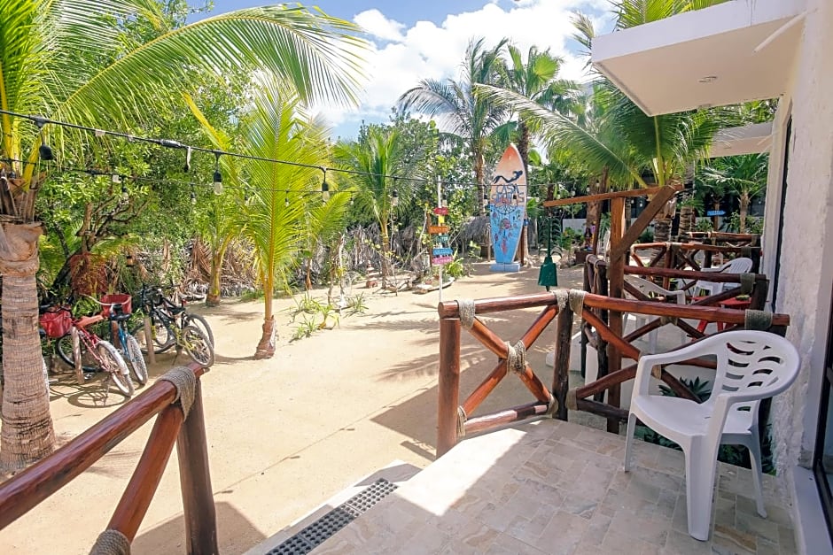 Sirenas Caribbean Rooms Holbox