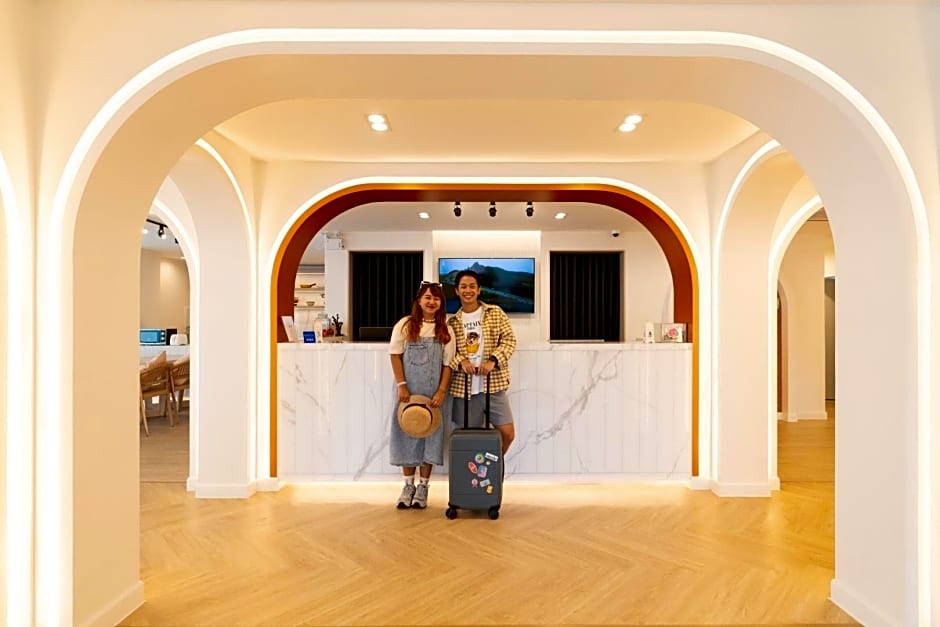 The Tint at Phuket Town Hotel