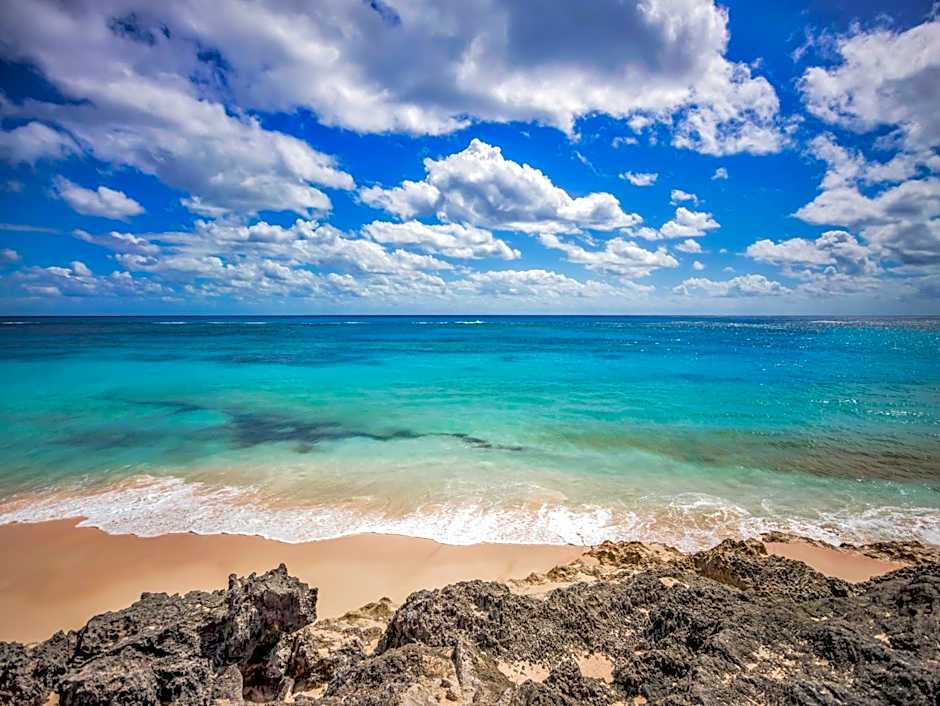 The Loren at Pink Beach