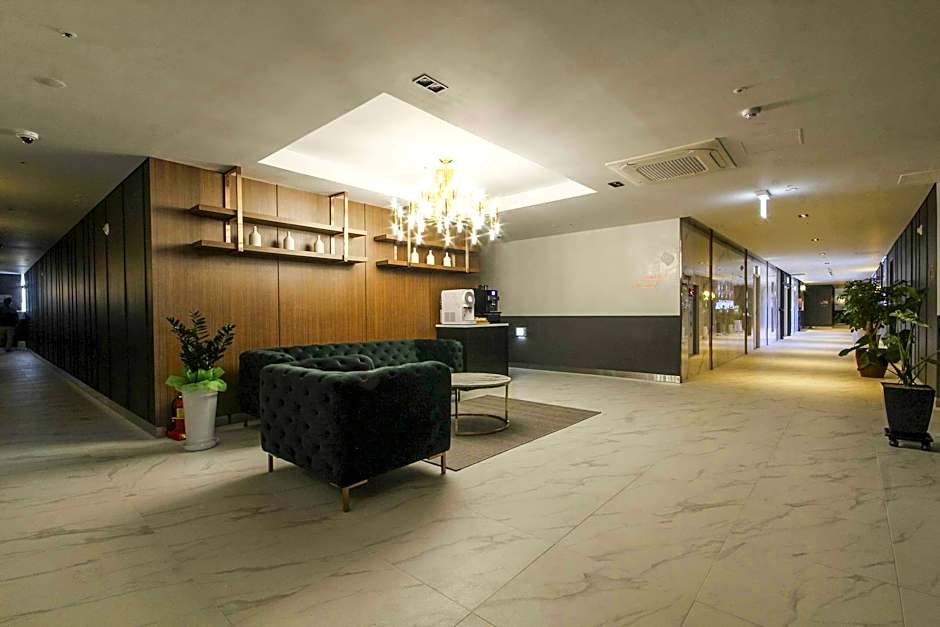 Hotel OU
