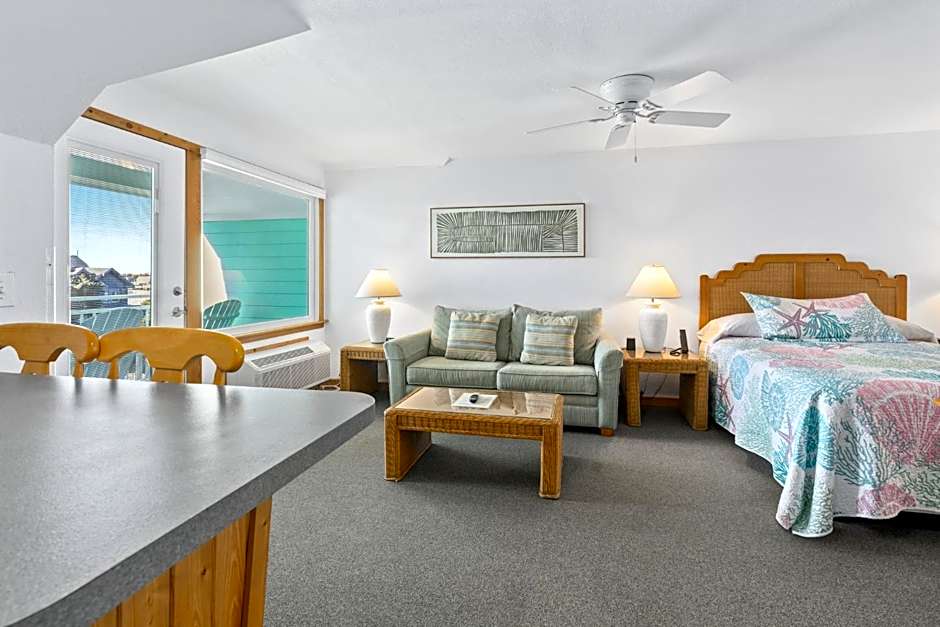 The Ocracoke Harbor Inn