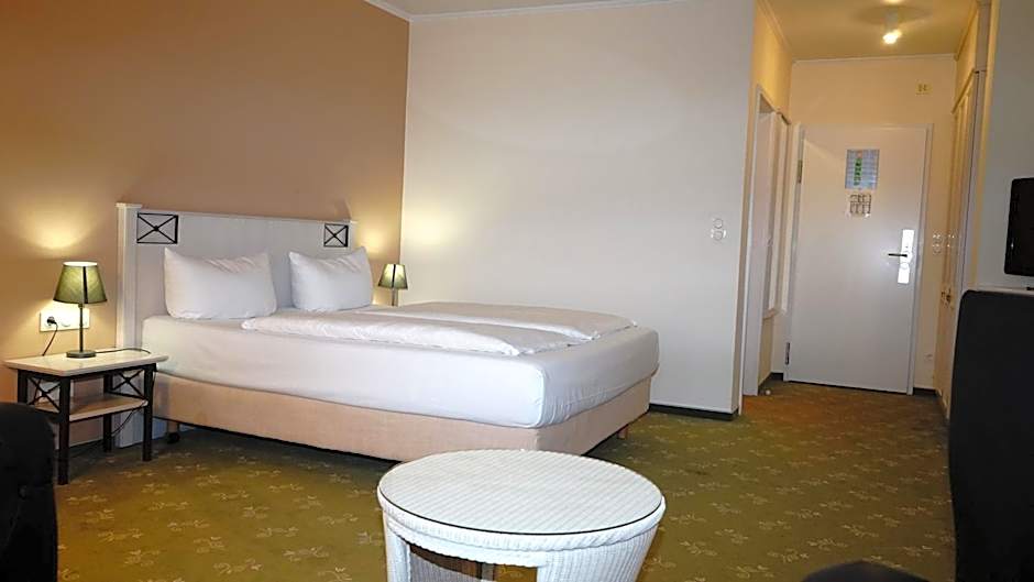 Entree Hotel Gross Borstel Garni