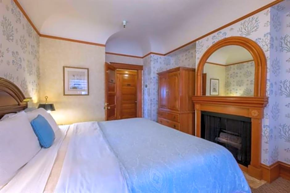 Pacific Grove Inn