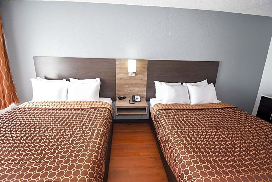 Quality Inn & Suites Sulphur Springs