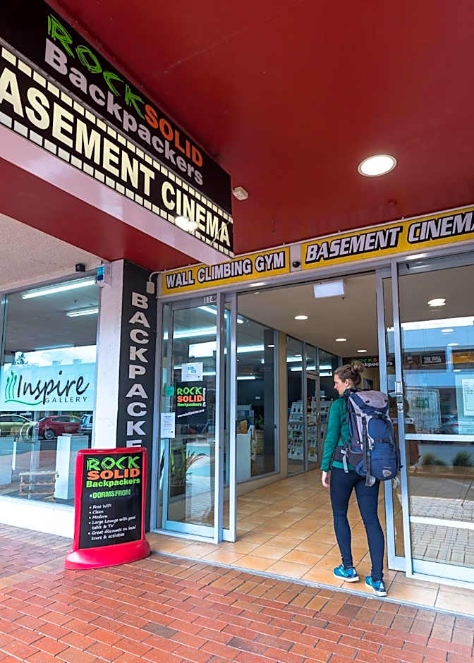 Rock Solid Backpackers Rotorua