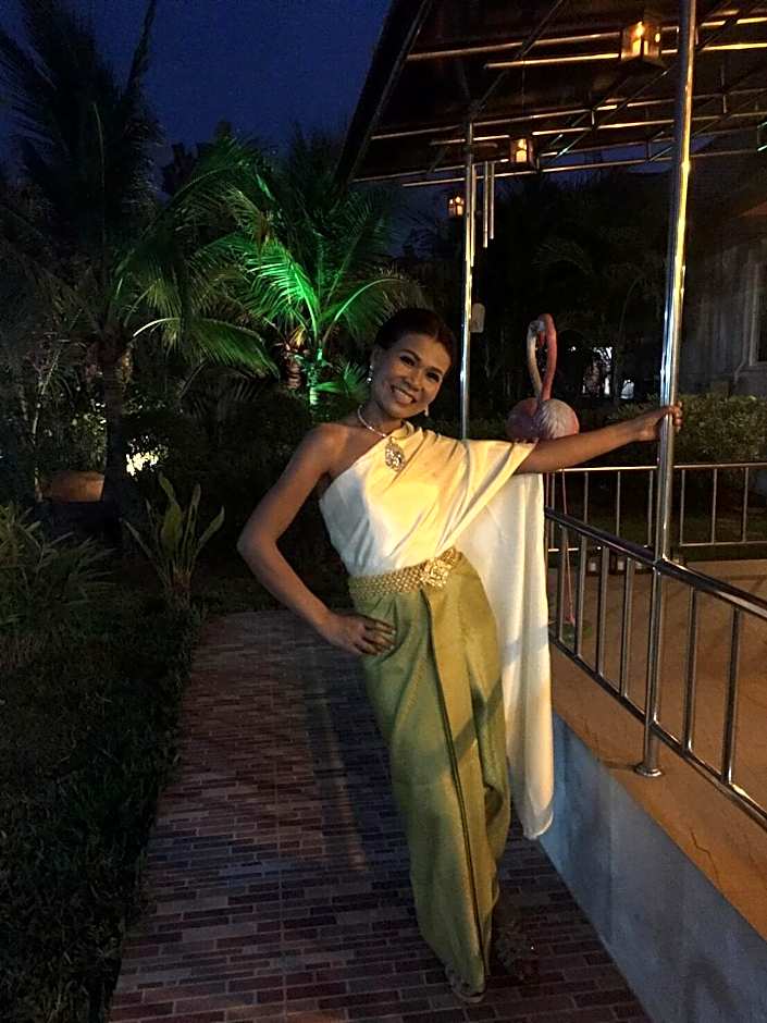 Nuch's Apple Guest House