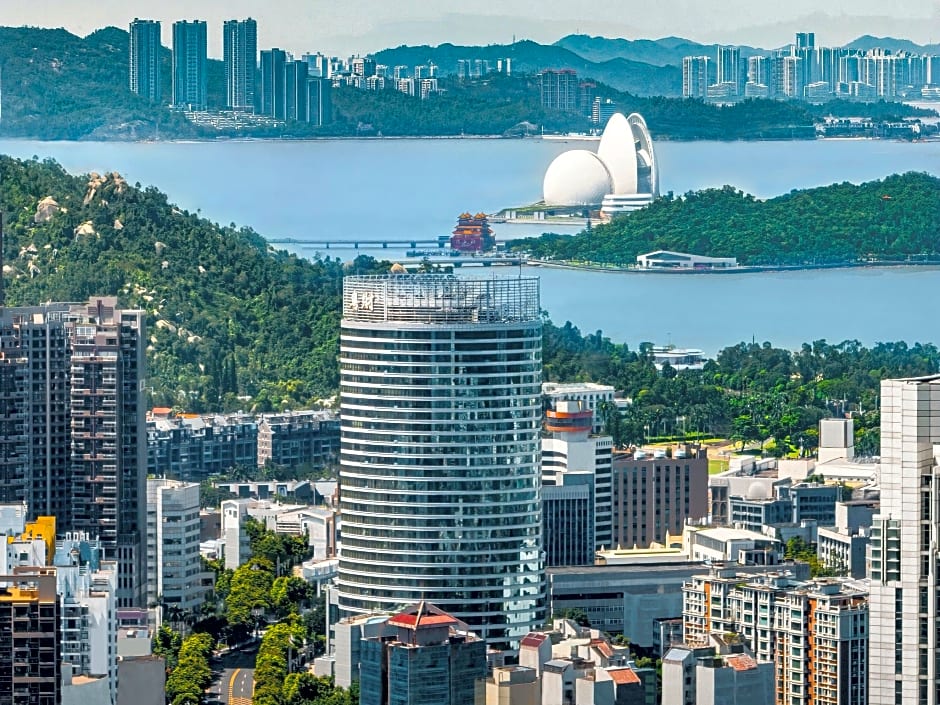 Photo 1 of 50 of Crowne Plaza Zhuhai City Center By IHG