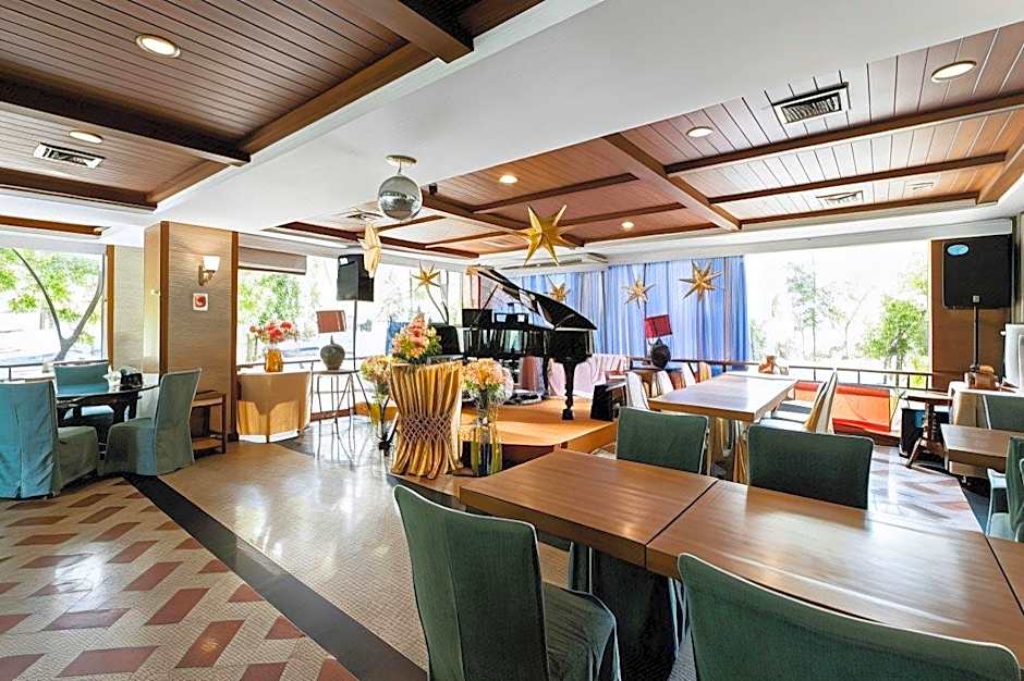 Nonthaburi Palace Hotel