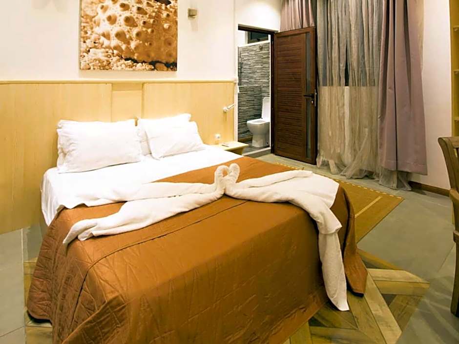 Villa Alizée Boutique Hotel - Idéal Couples & Pros - Rooftop - Parking privé