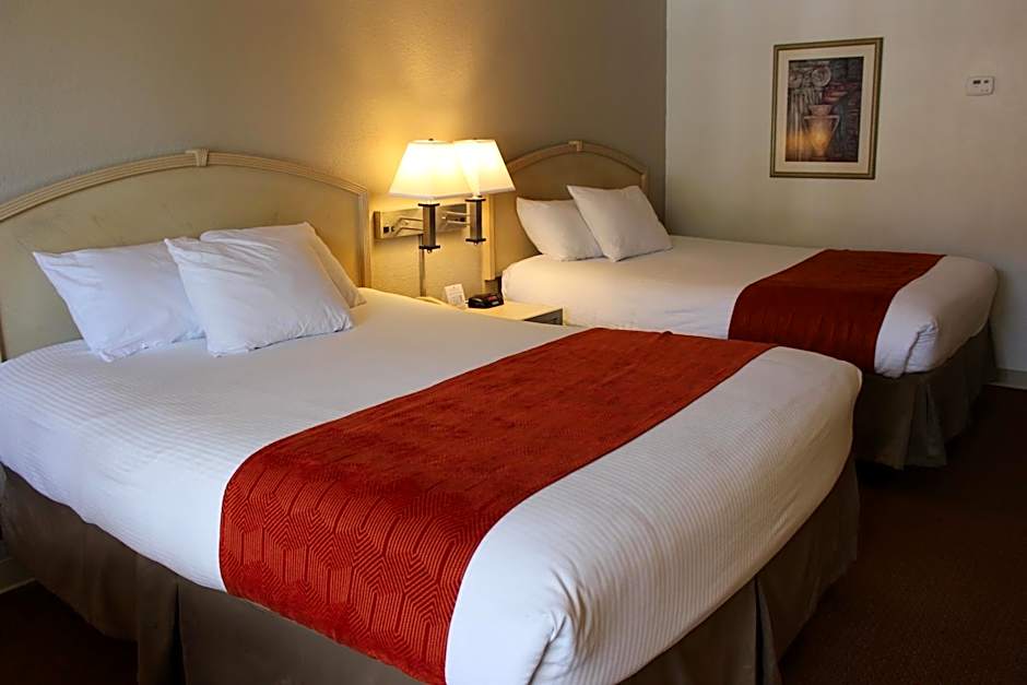 Ramada by Wyndham Kissimmee Gateway