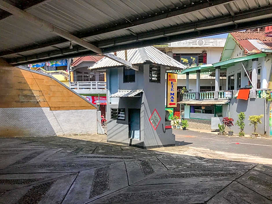 Hotel Lie Mas Prigen Pasuruan Mitra RedDoorz