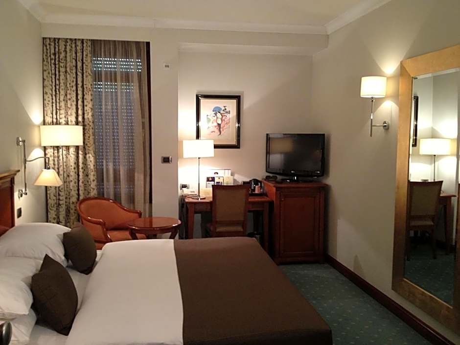 Best Western Premier Hotel Astoria