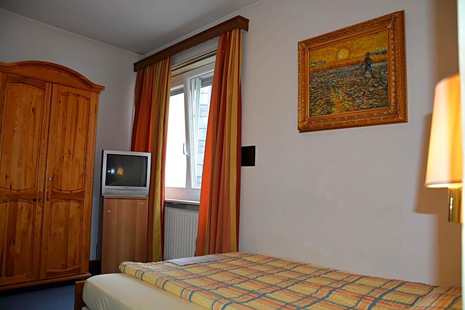 Hotel Dischma - FREE BUS AND TRAIN TICKET