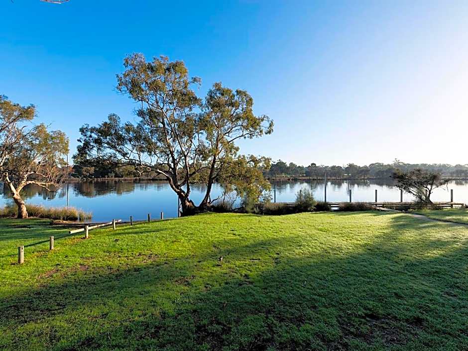 Swan River Hotel (Formerly known as International on the Water Hotel)