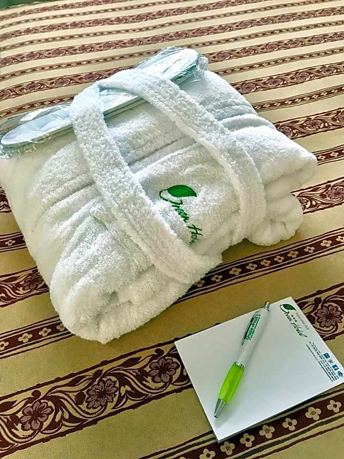Green Hotel