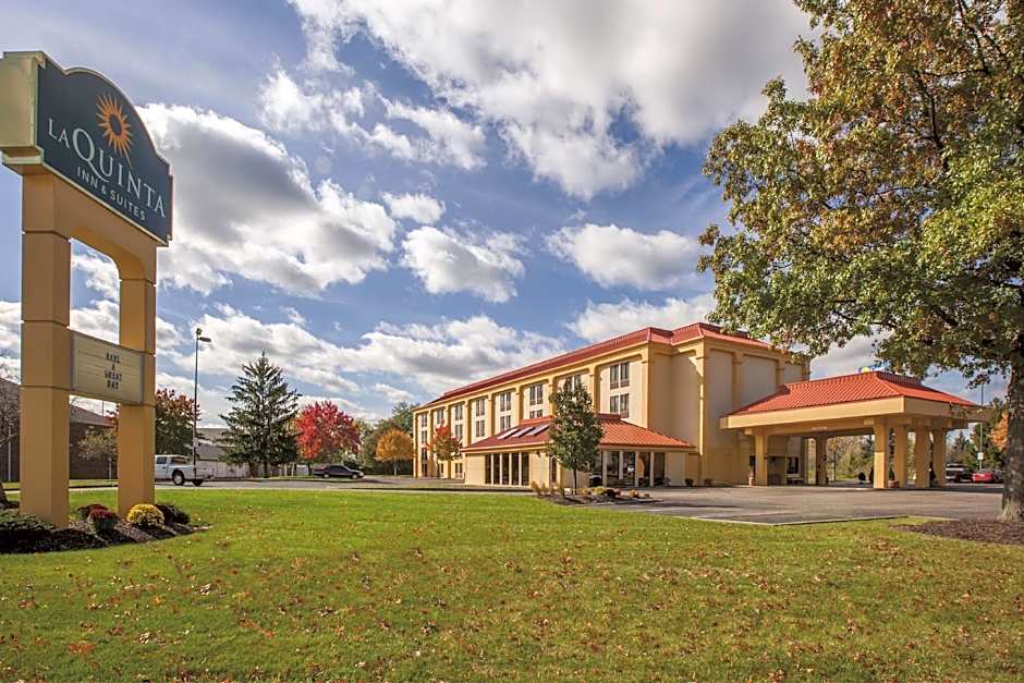 Country Inn & Suites by Radisson, Canton near Hall of Fame