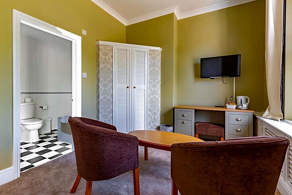 Woodland Manor Hotel